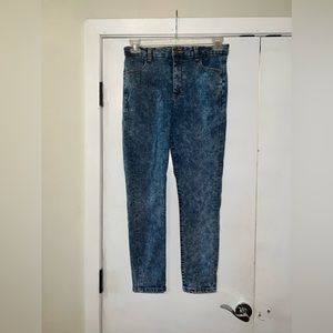 Acid wash No Boundaries Jeans